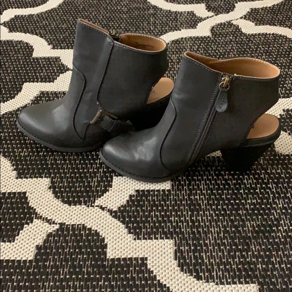 Booties - Picture 5 of 5